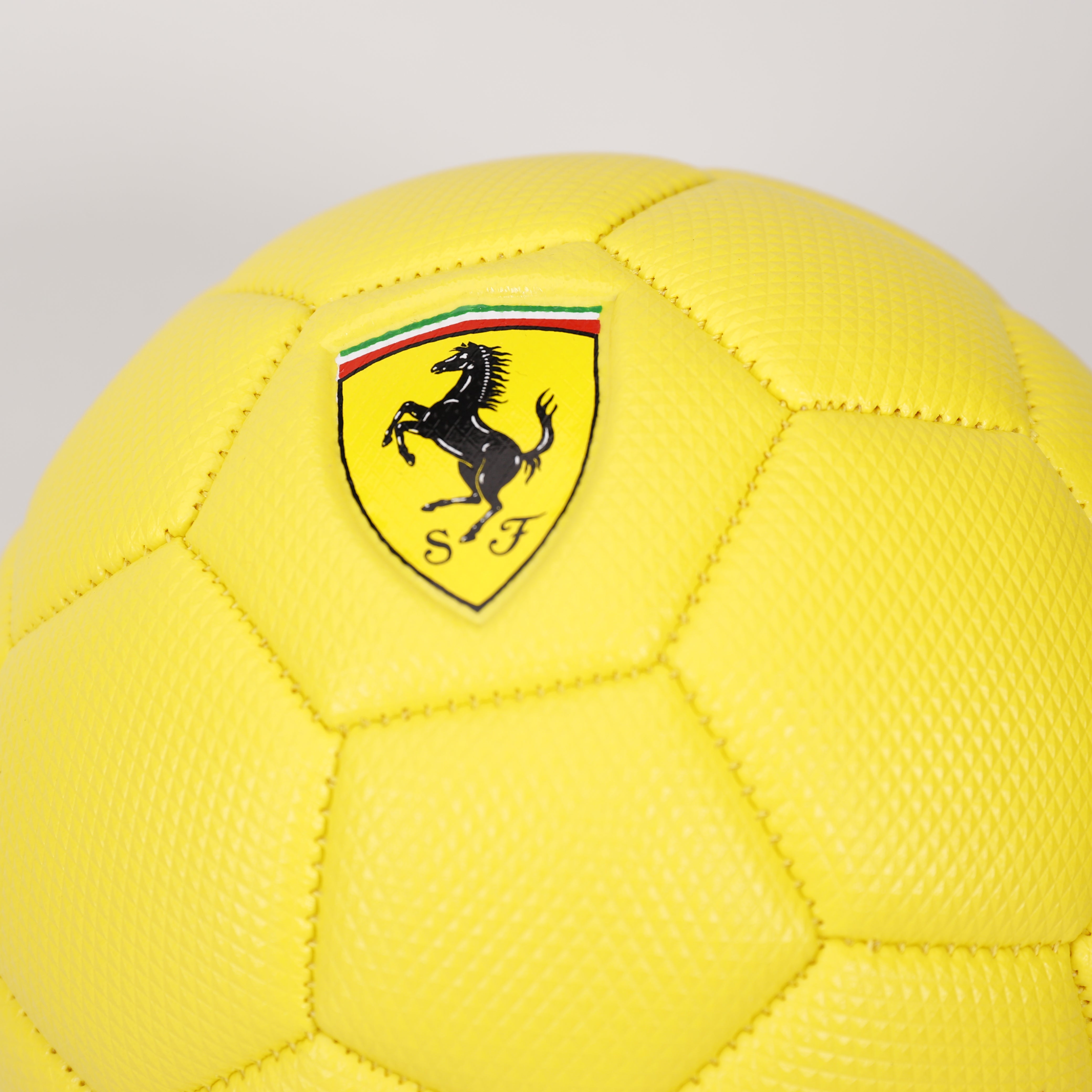 Ferrari Fußball 3 sortierte Größe 2 16,5cm, Soccerball, Sport, Kinder, Spielzeug