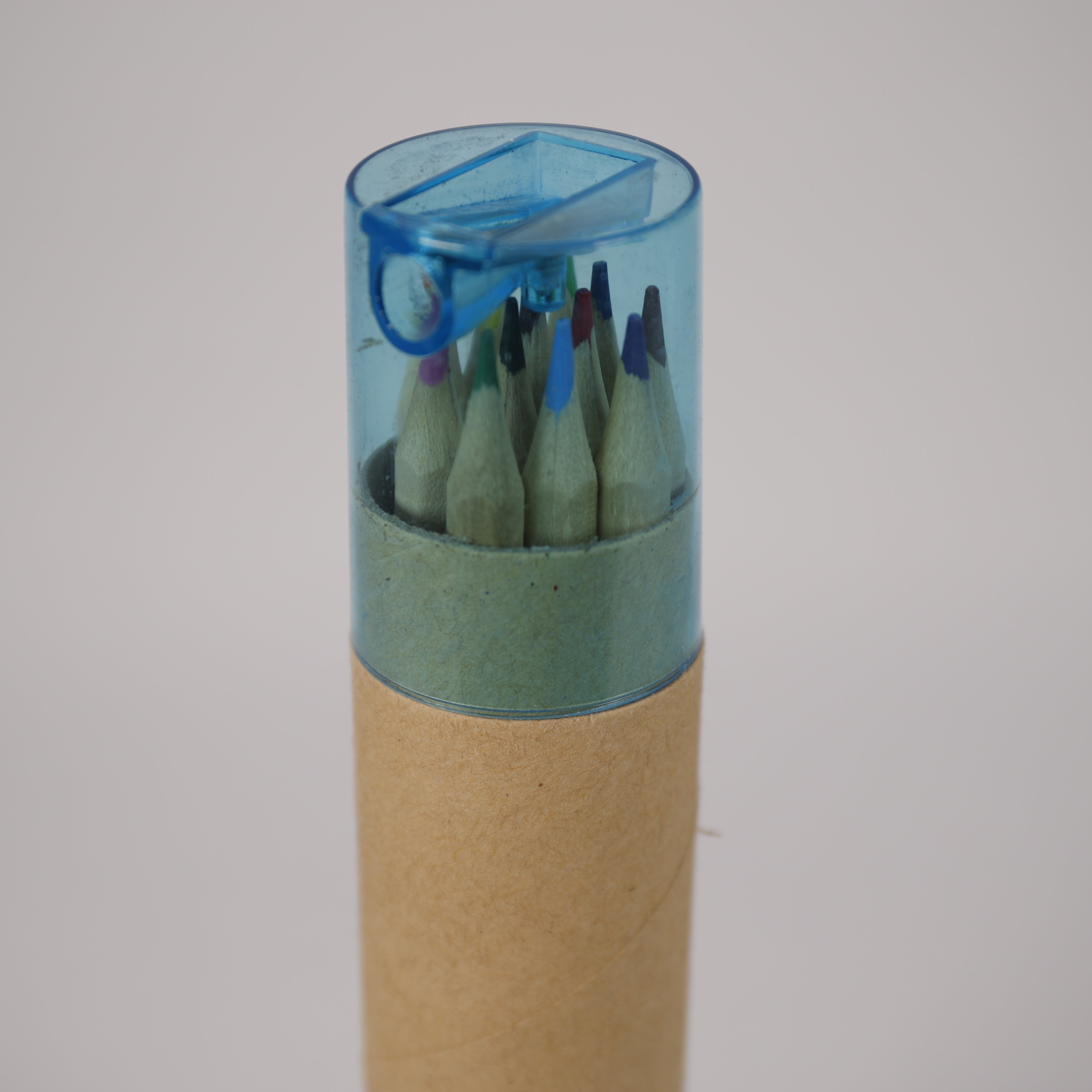 Tube Mäppchen 19 cm, 12 Buntstiften, Spitzer, Stifte, Schulmaterial, Bürobedarf.